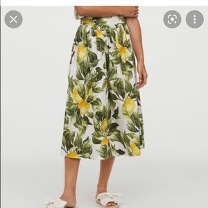 NWT H&M Lemon Print Midi Skirt Size 10